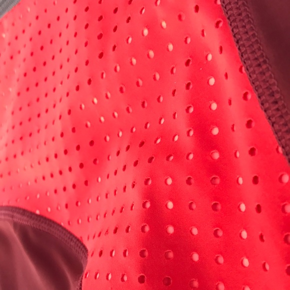 ⭐️Athleta Ultimate Stash Pocket Colorblock Laser Cut 7/8 Tight Legging Sz Small - Picture 8 of 9